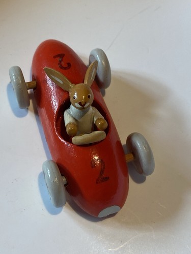 Erzgebirge hase rennwagen - in,
