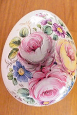 Osterei   zum Öffnen