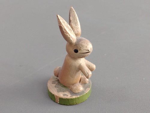 Alte holzfigur osterhase - alte,