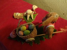 2 niedliche Oster-Figuren. um