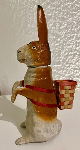 Alter osterhase mit - mit, tragekorb